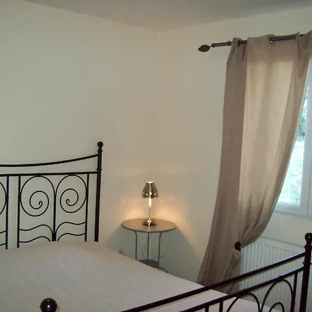 Domaine La Fontaine Du Cade Villa Lagorce  Room photo